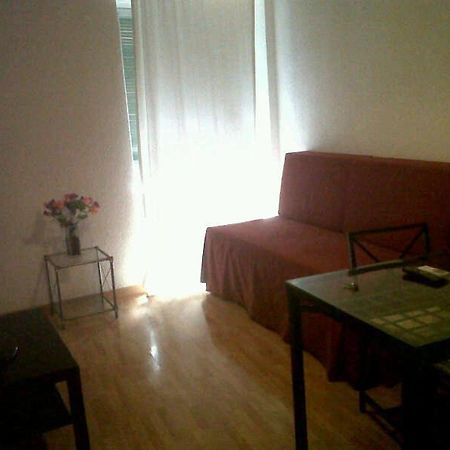 Km1 Amparo Apartments マドリード 部屋 写真